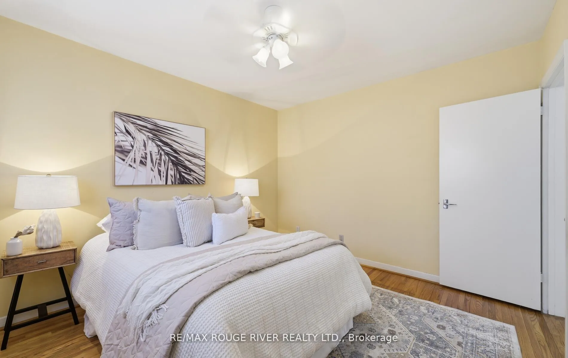 Photo 13 of 114 Rochman Boulevard, Scarborough, Woburn — HOMEH