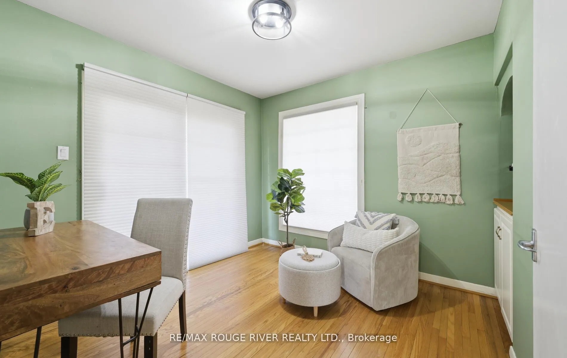 Photo 14 of 114 Rochman Boulevard, Scarborough, Woburn — HOMEH