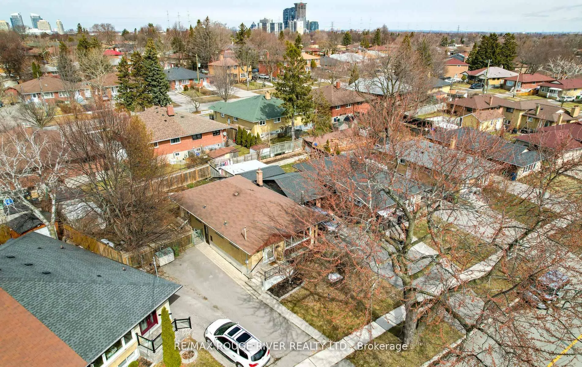 Photo 34 of 114 Rochman Boulevard, Scarborough, Woburn — HOMEH
