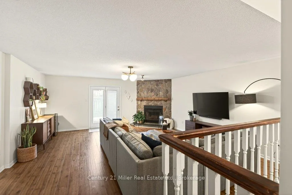Photo 18 of 134 Sirente Drive, Hamilton, Crerar — HOMEH
