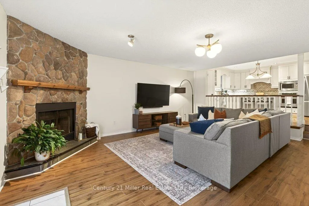 Photo 20 of 134 Sirente Drive, Hamilton, Crerar — HOMEH