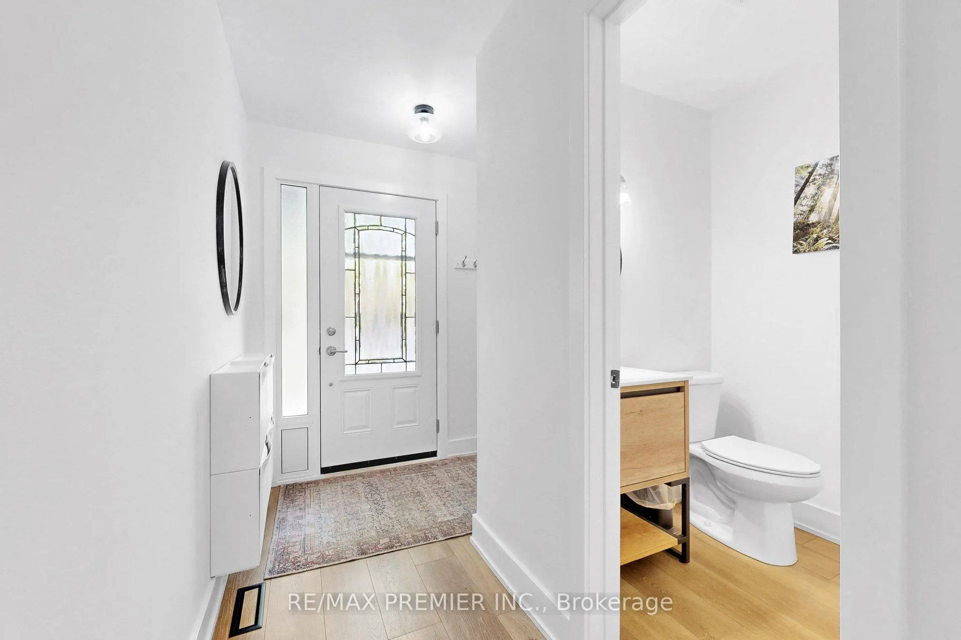 Photo 4 of Unit 2, 1232 Guelph Line, Burlington, Mountainside — HOMEH
