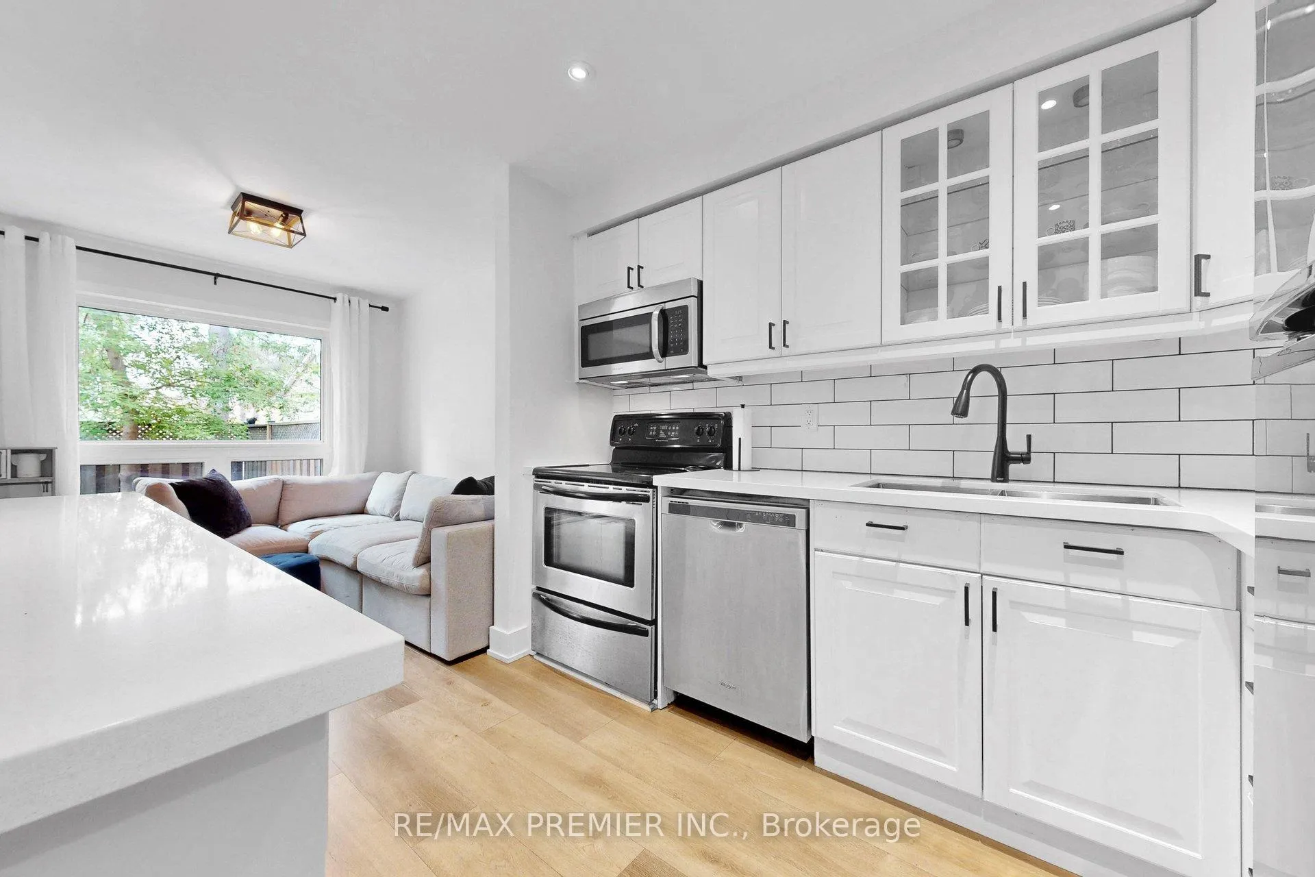 Photo 17 of Unit 2, 1232 Guelph Line, Burlington, Mountainside — HOMEH