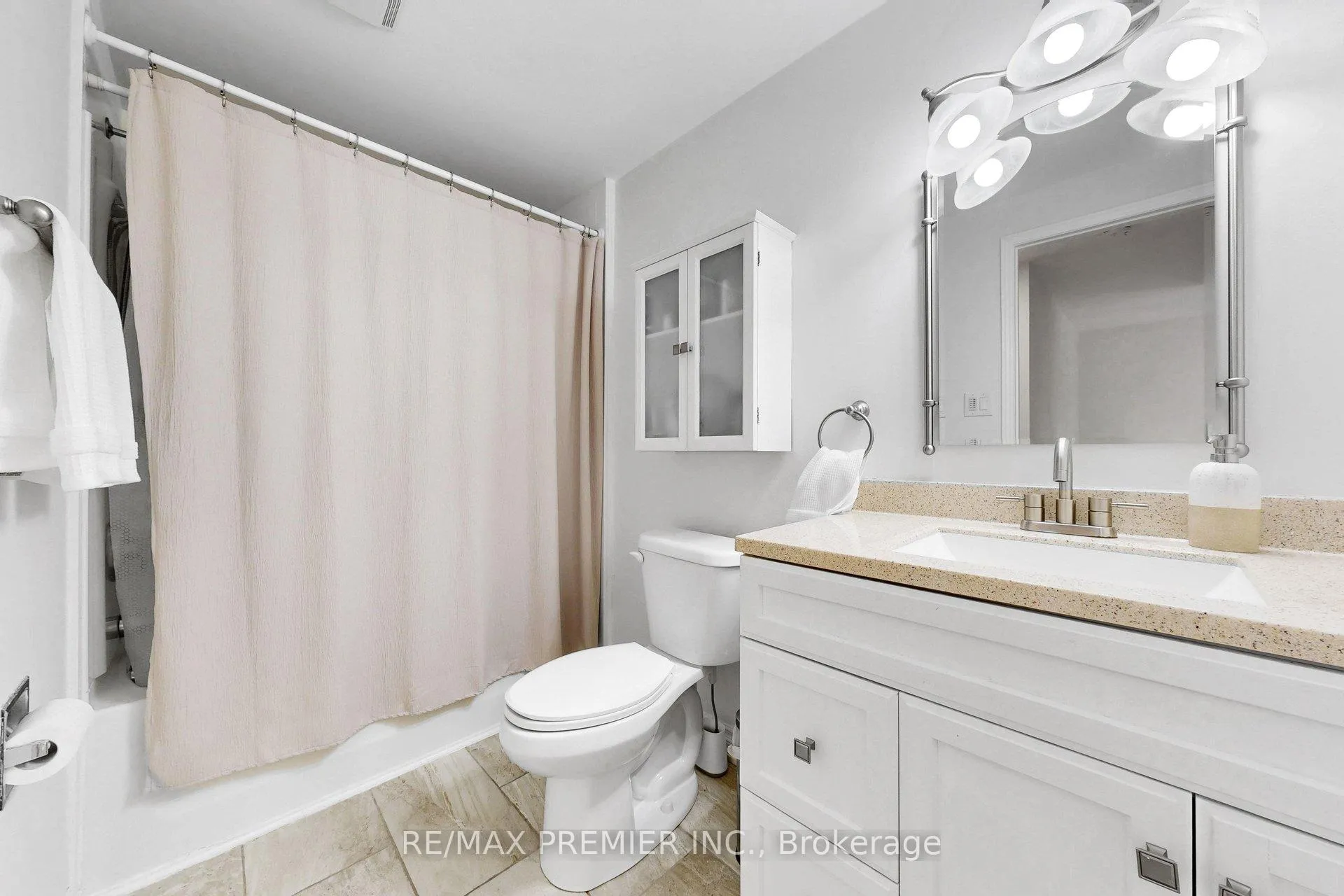 Photo 21 of Unit 2, 1232 Guelph Line, Burlington, Mountainside — HOMEH
