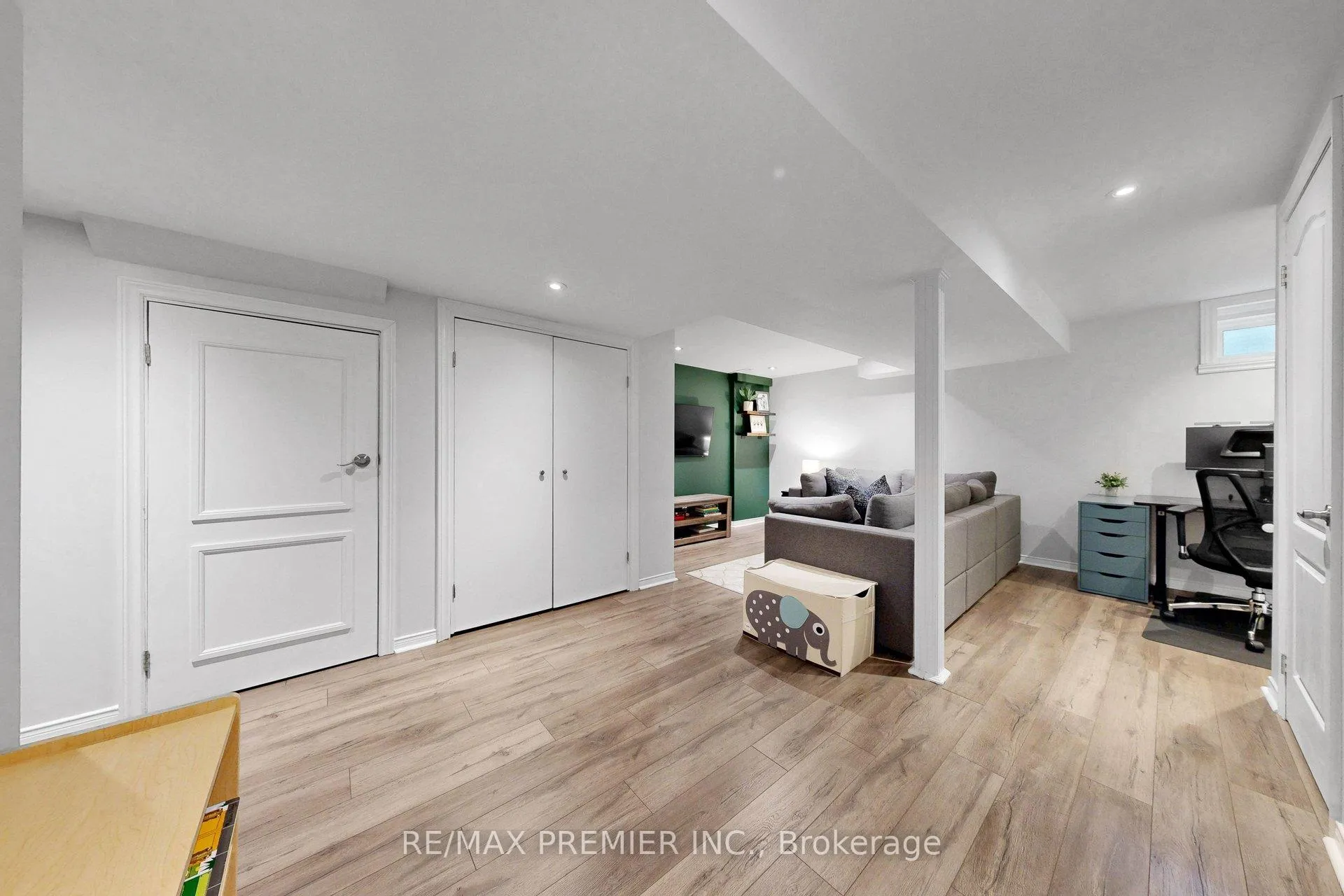 Photo 29 of Unit 2, 1232 Guelph Line, Burlington, Mountainside — HOMEH