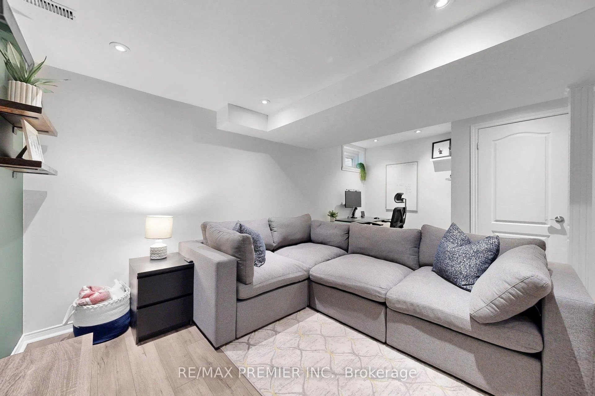 Photo 30 of Unit 2, 1232 Guelph Line, Burlington, Mountainside — HOMEH