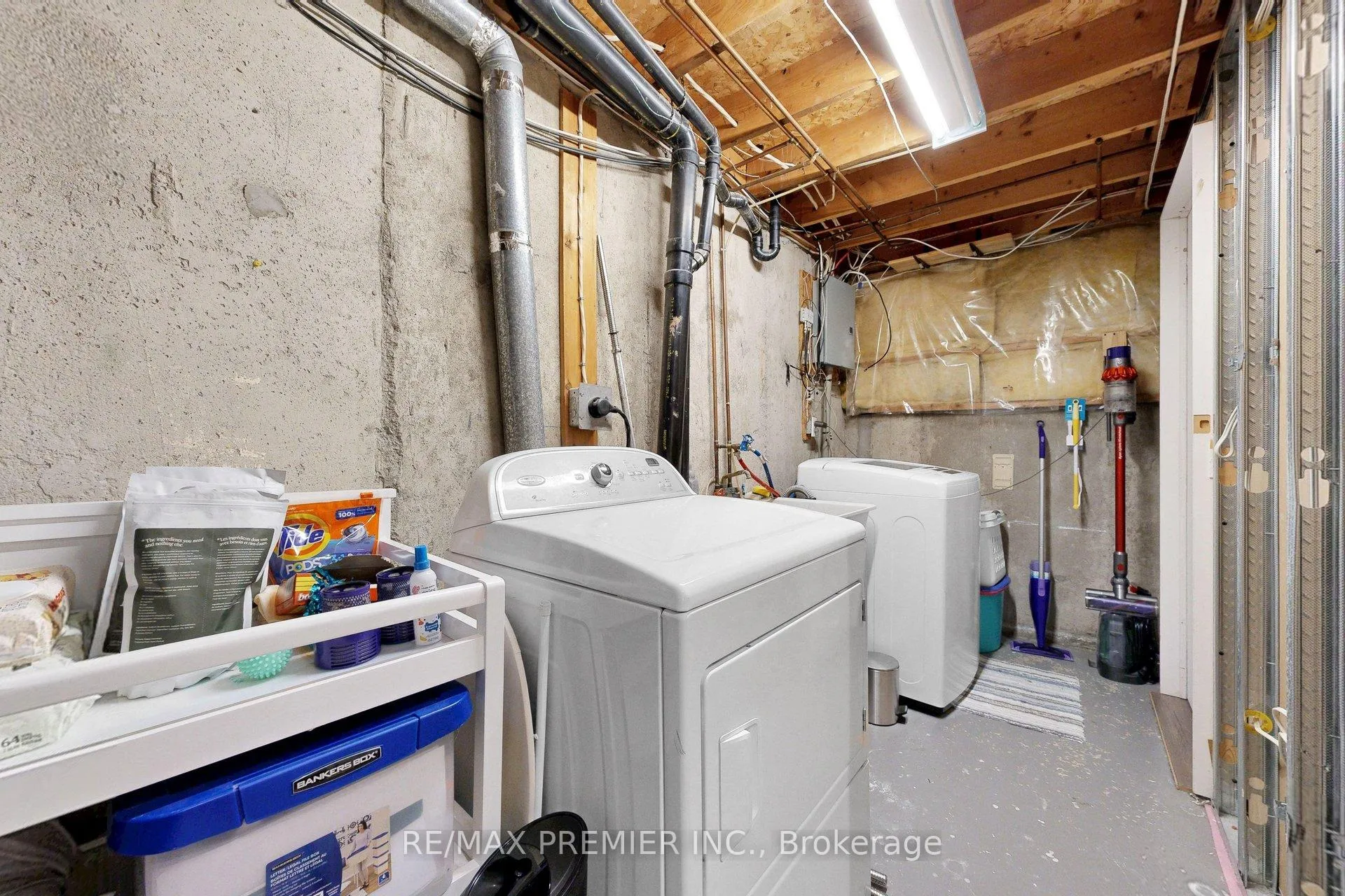 Photo 35 of Unit 2, 1232 Guelph Line, Burlington, Mountainside — HOMEH