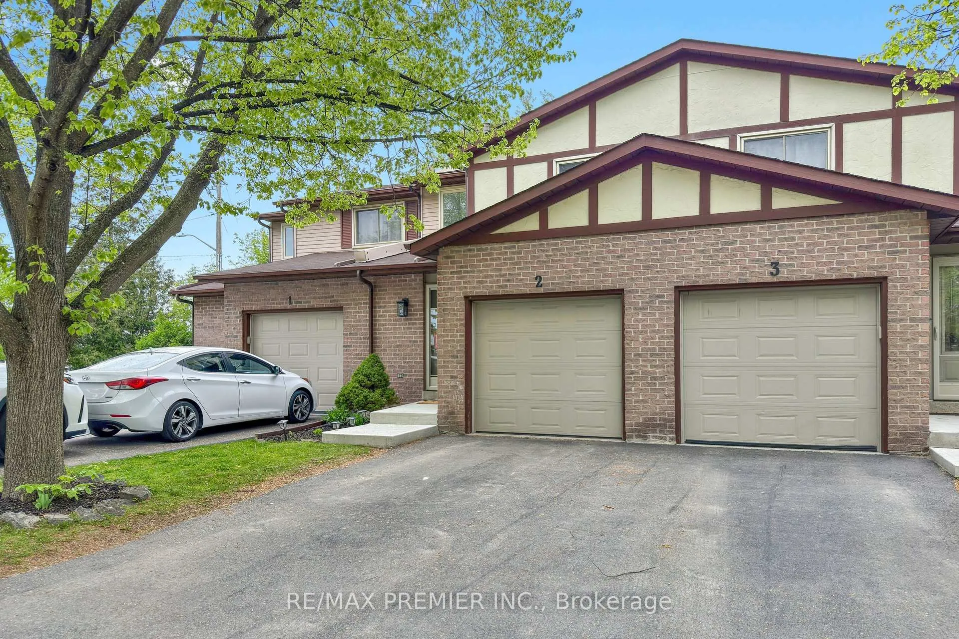 Photo 44 of Unit 2, 1232 Guelph Line, Burlington, Mountainside — HOMEH