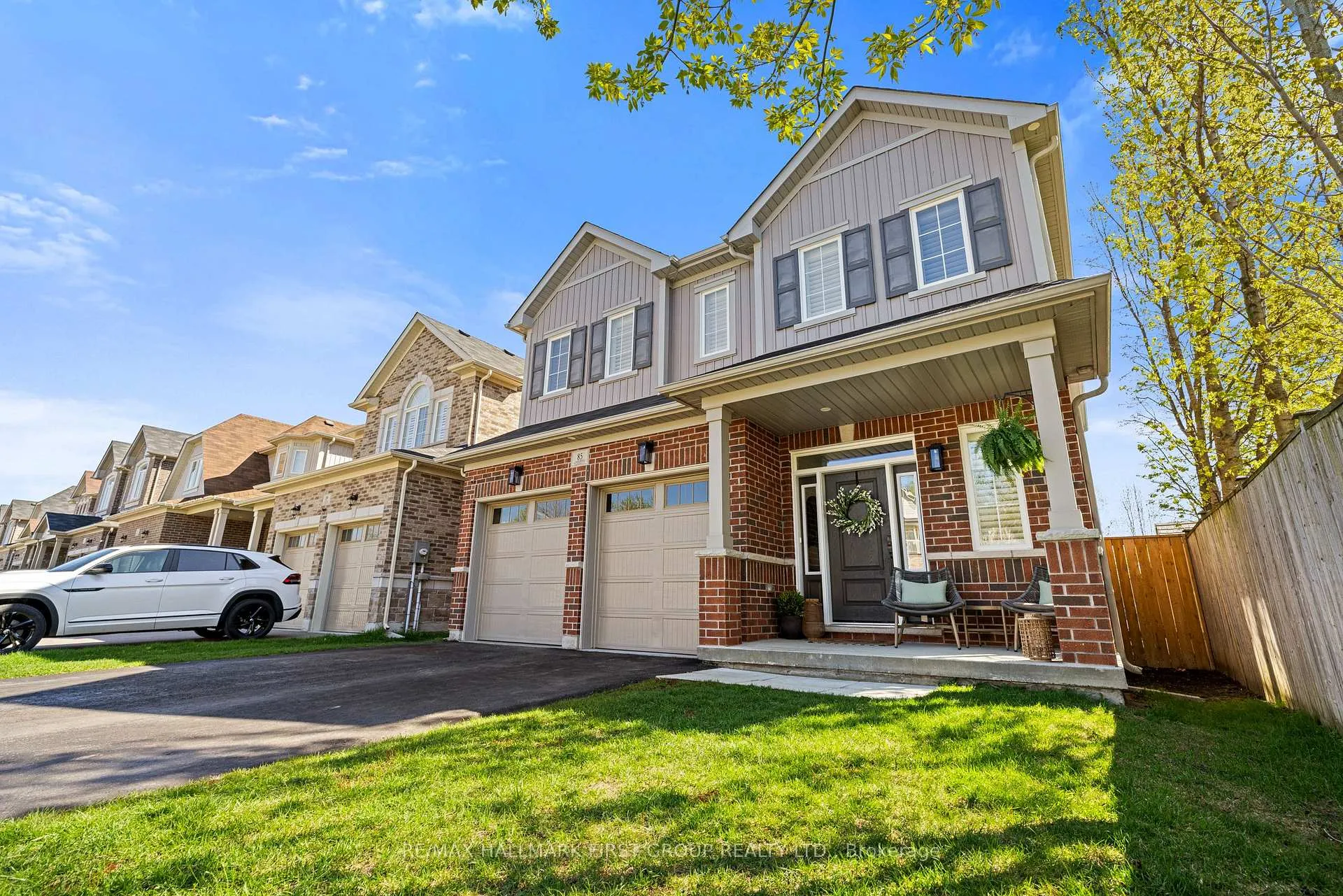 Photo 2 of 85 Harry Gay Drive, Clarington, Courtice — HOMEH