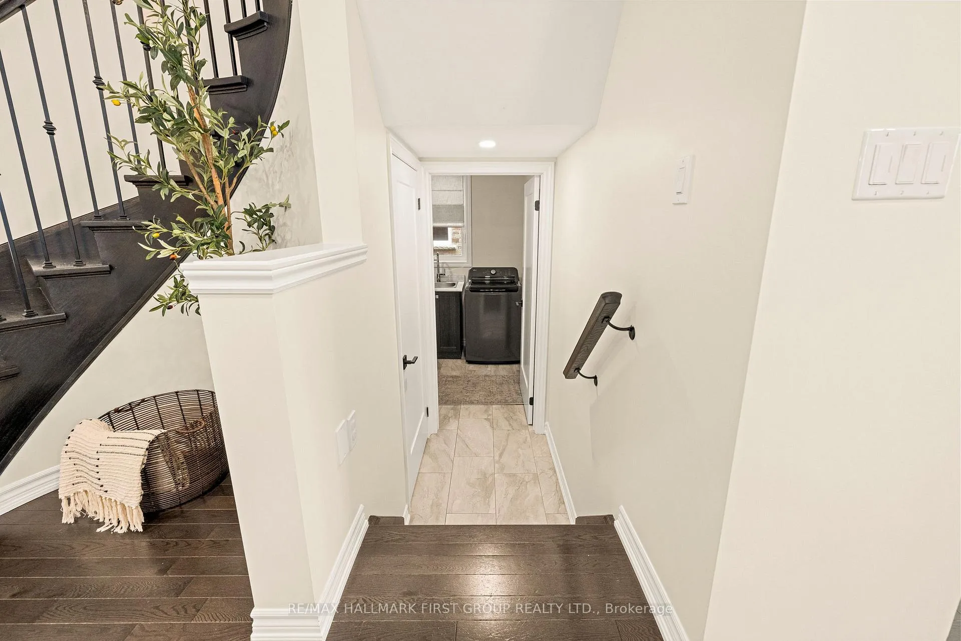 Photo 19 of 85 Harry Gay Drive, Clarington, Courtice — HOMEH