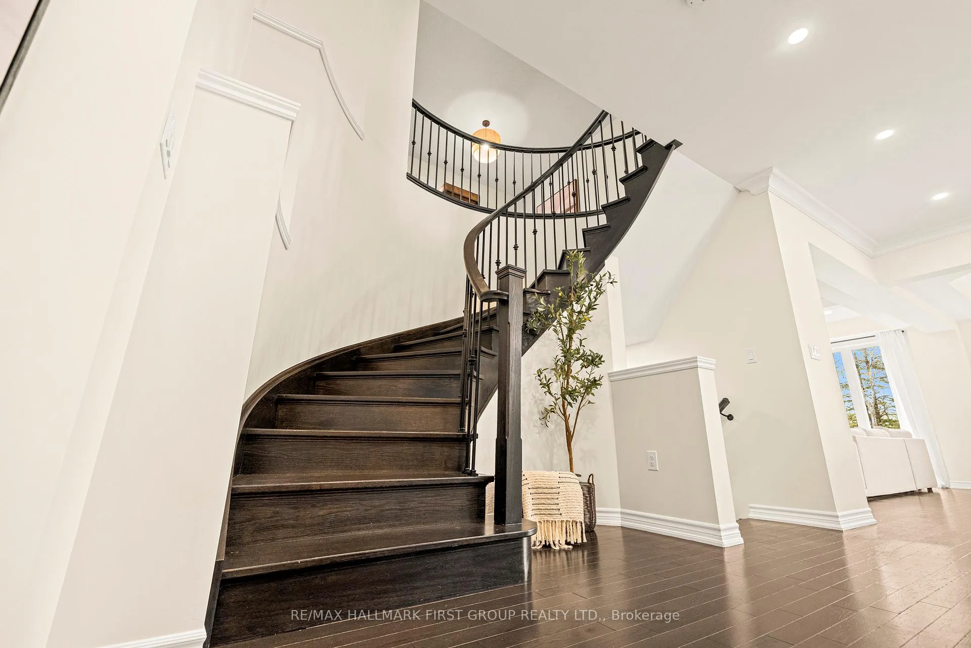 Photo 22 of 85 Harry Gay Drive, Clarington, Courtice — HOMEH