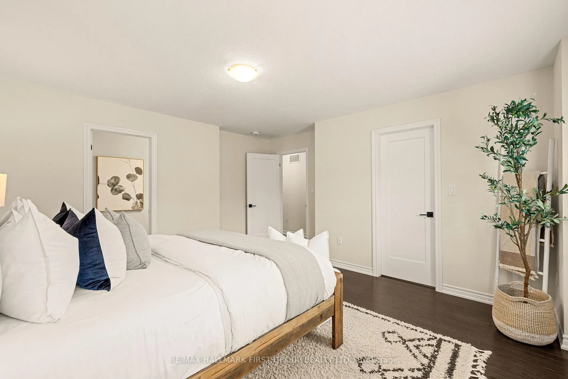 Photo 32 of 85 Harry Gay Drive, Clarington, Courtice — HOMEH
