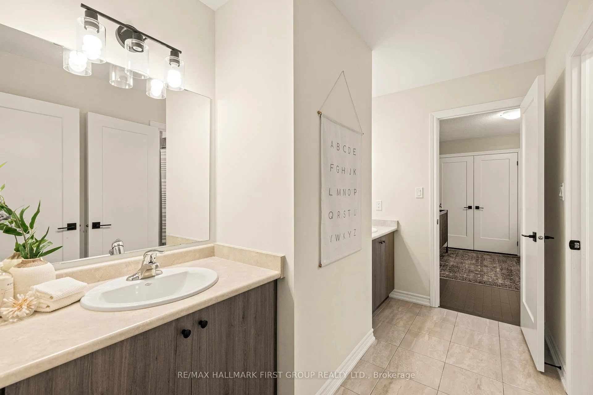 Photo 35 of 85 Harry Gay Drive, Clarington, Courtice — HOMEH