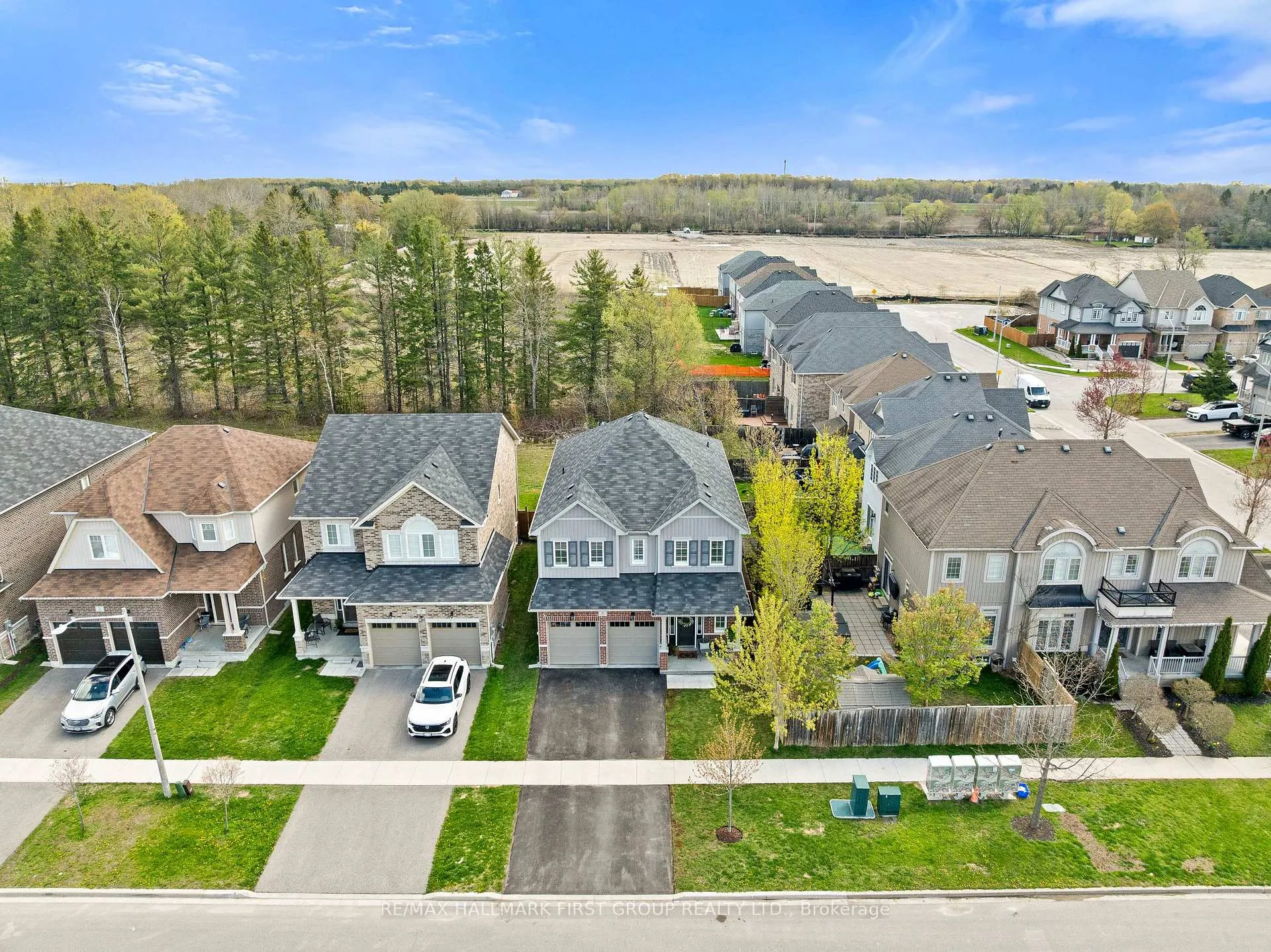 Photo 47 of 85 Harry Gay Drive, Clarington, Courtice — HOMEH
