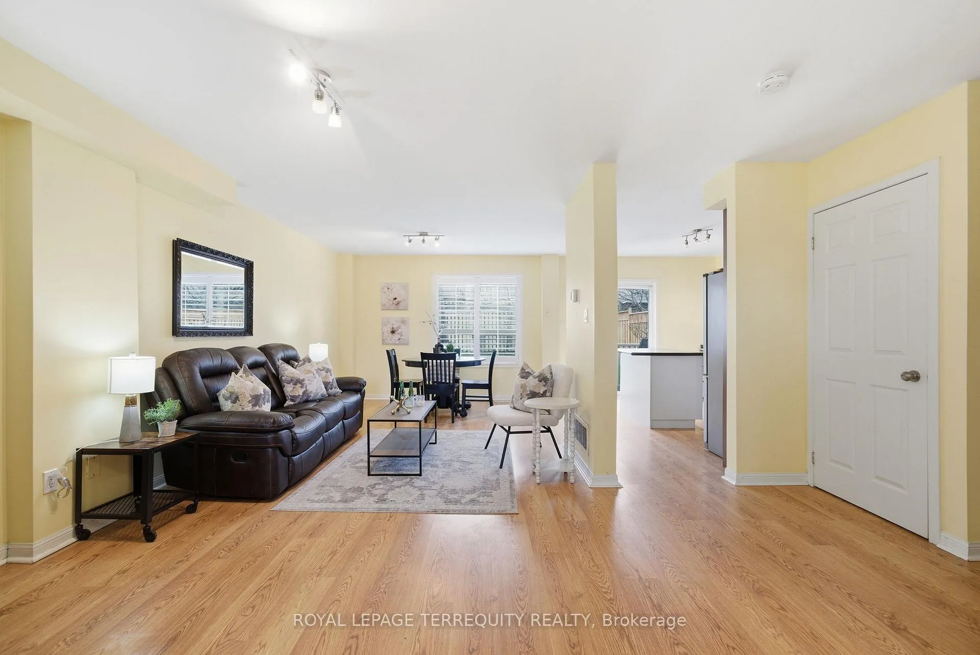 Photo 8 of 69 Hammond Street, Clarington, Bowmanville — HOMEH