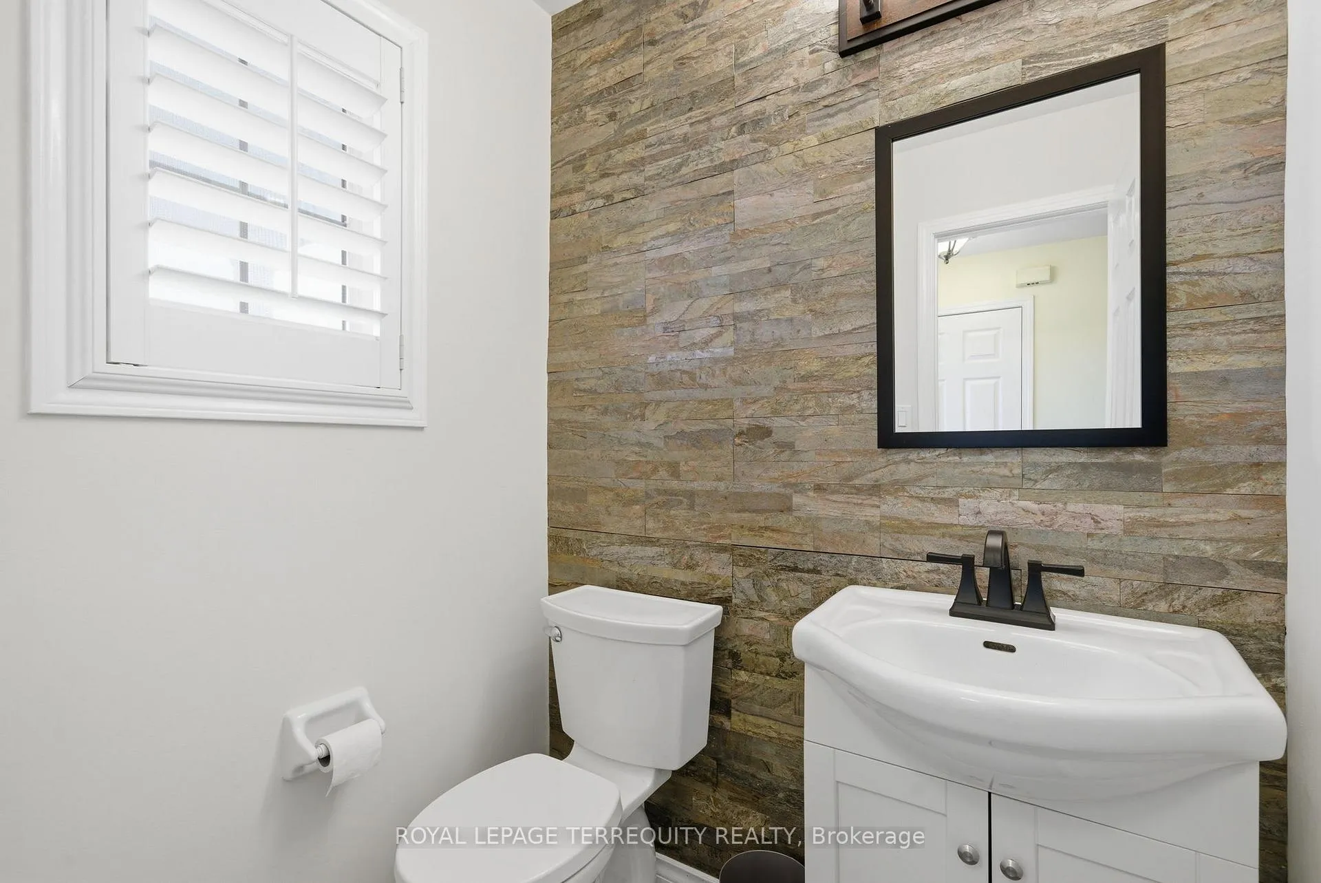 Photo 23 of 69 Hammond Street, Clarington, Bowmanville — HOMEH