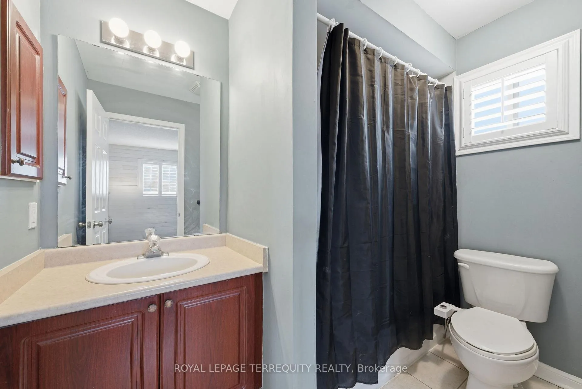 Photo 24 of 69 Hammond Street, Clarington, Bowmanville — HOMEH