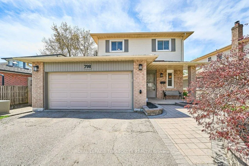 Photo 1 of 798 Greenbriar Drive, Oshawa, Eastdale — HOMEH