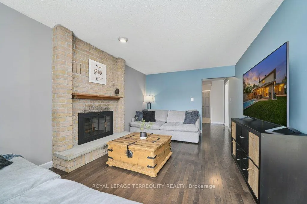 Photo 6 of 798 Greenbriar Drive, Oshawa, Eastdale — HOMEH