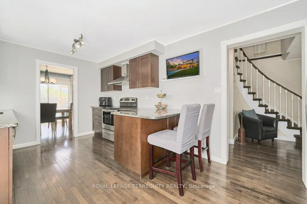 Photo 11 of 798 Greenbriar Drive, Oshawa, Eastdale — HOMEH