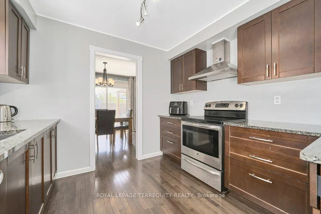 Photo 13 of 798 Greenbriar Drive, Oshawa, Eastdale — HOMEH