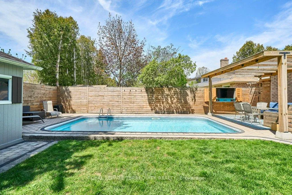 Photo 33 of 798 Greenbriar Drive, Oshawa, Eastdale — HOMEH