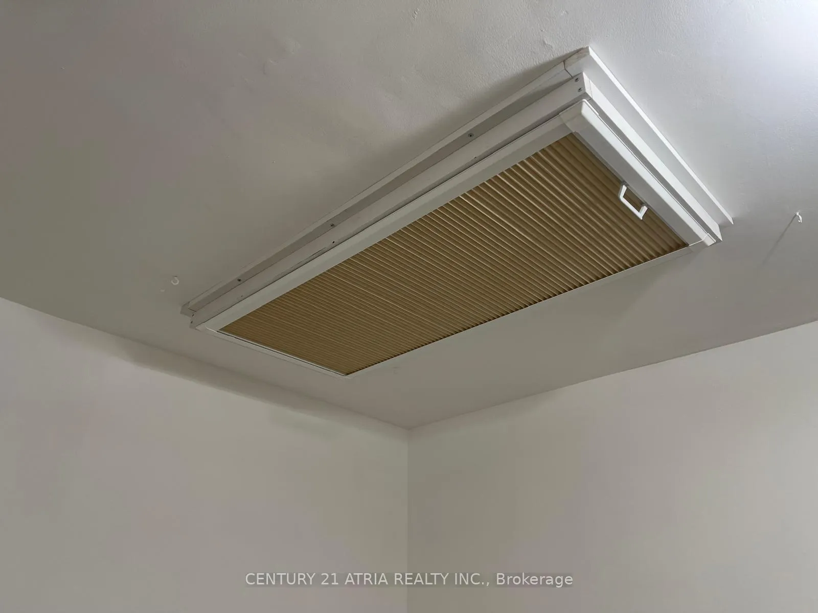 Photo 6 of Unit Apt 2, 2828 Danforth Avenue, Toronto, East End-Danforth — HOMEH