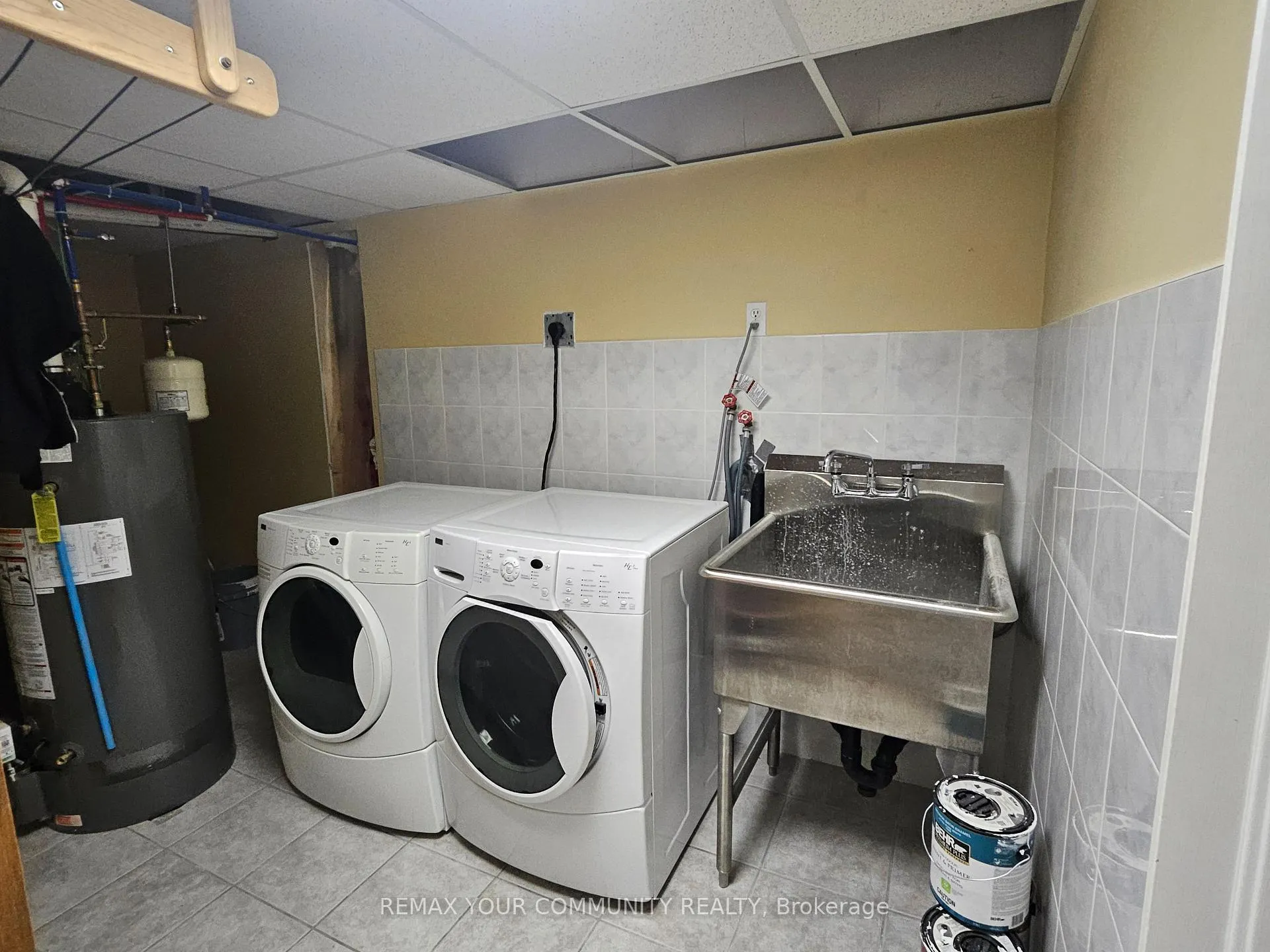 Photo 10 of Unit Basement, 14 Sequoia Road, Vaughan, Sonoma Heights — HOMEH