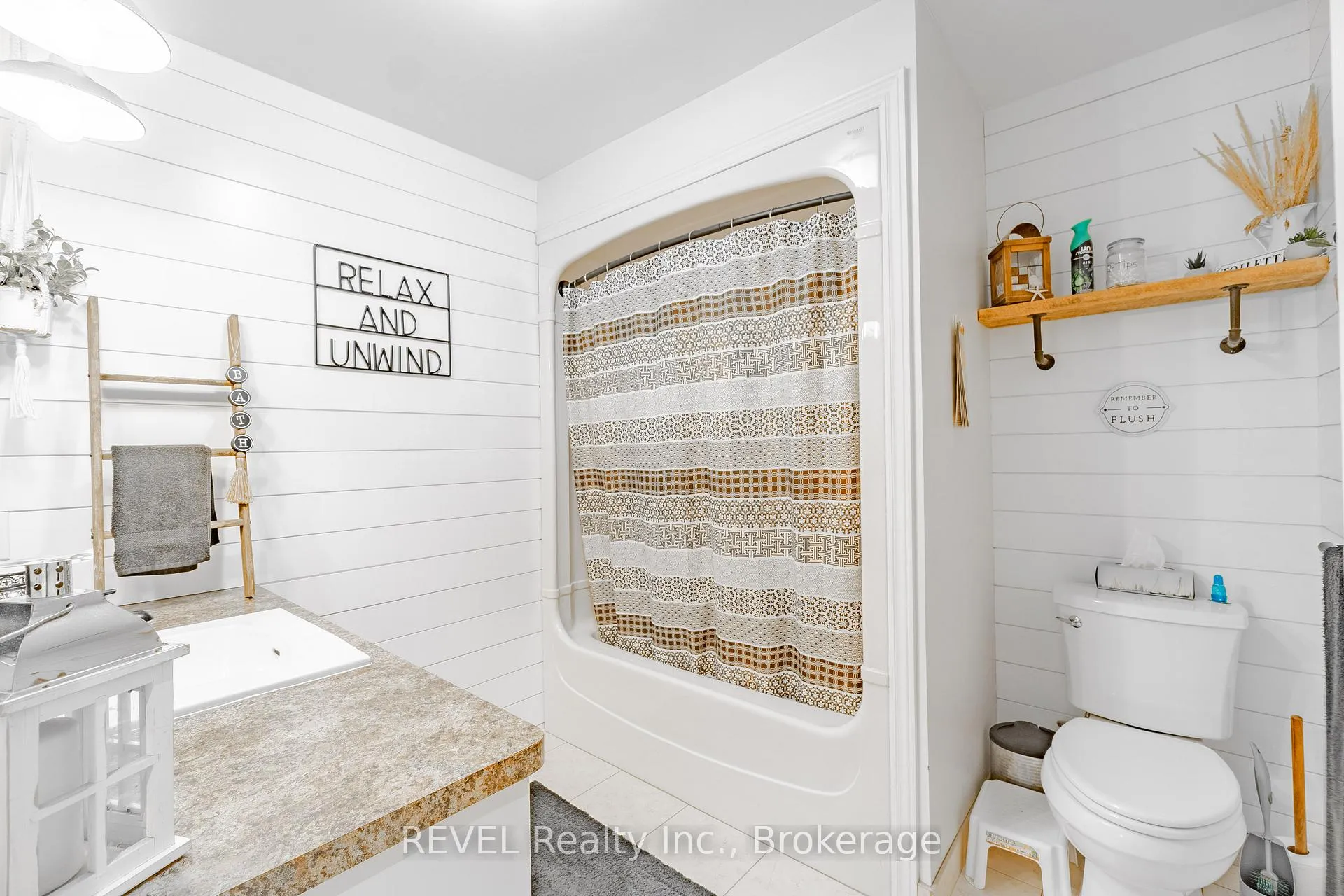 Photo 18 of 719 Welland Road, Pelham, Fenwick — HOMEH