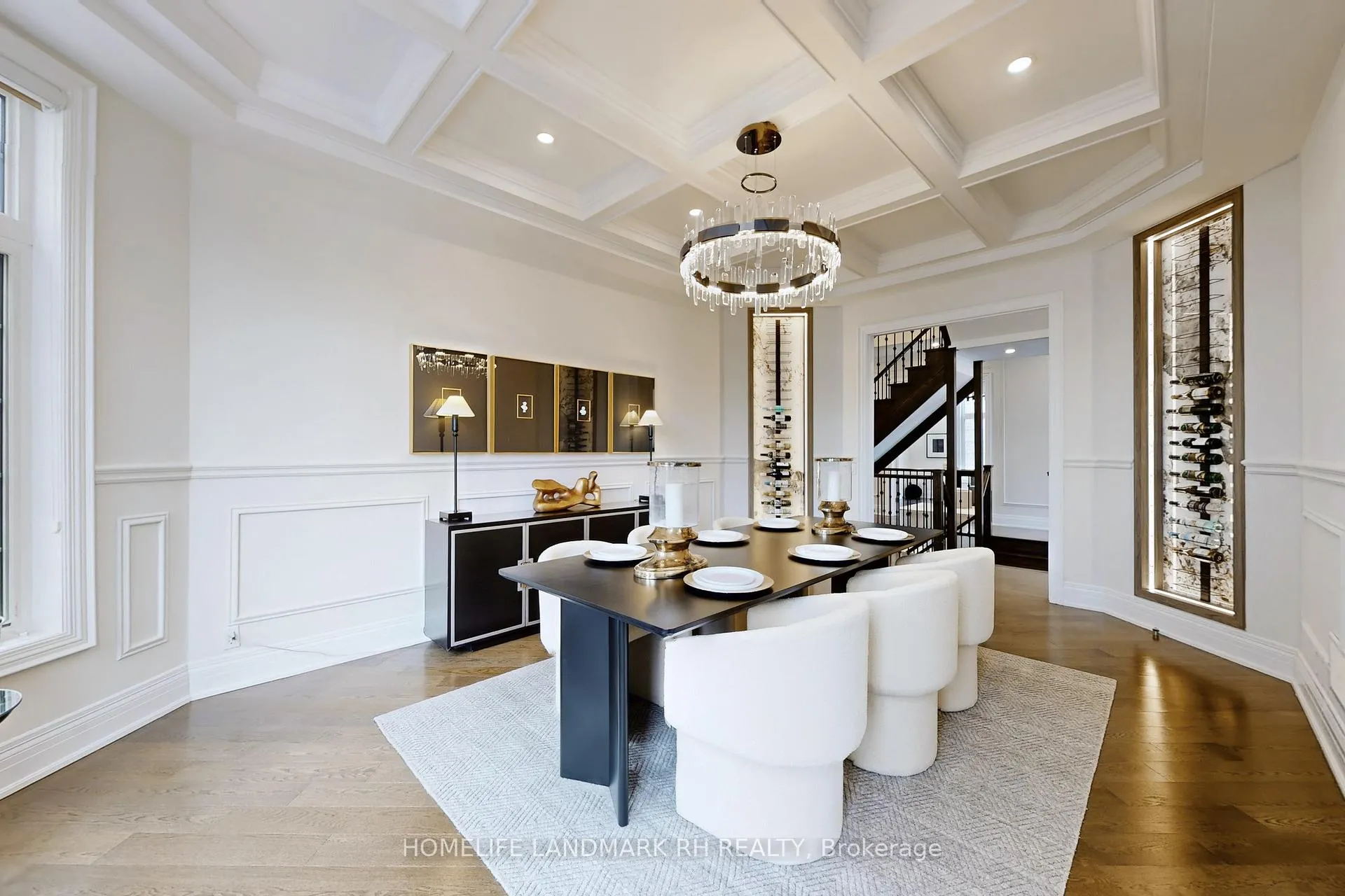 Photo 8 of 38 Kaia Court, Vaughan, Patterson — HOMEH