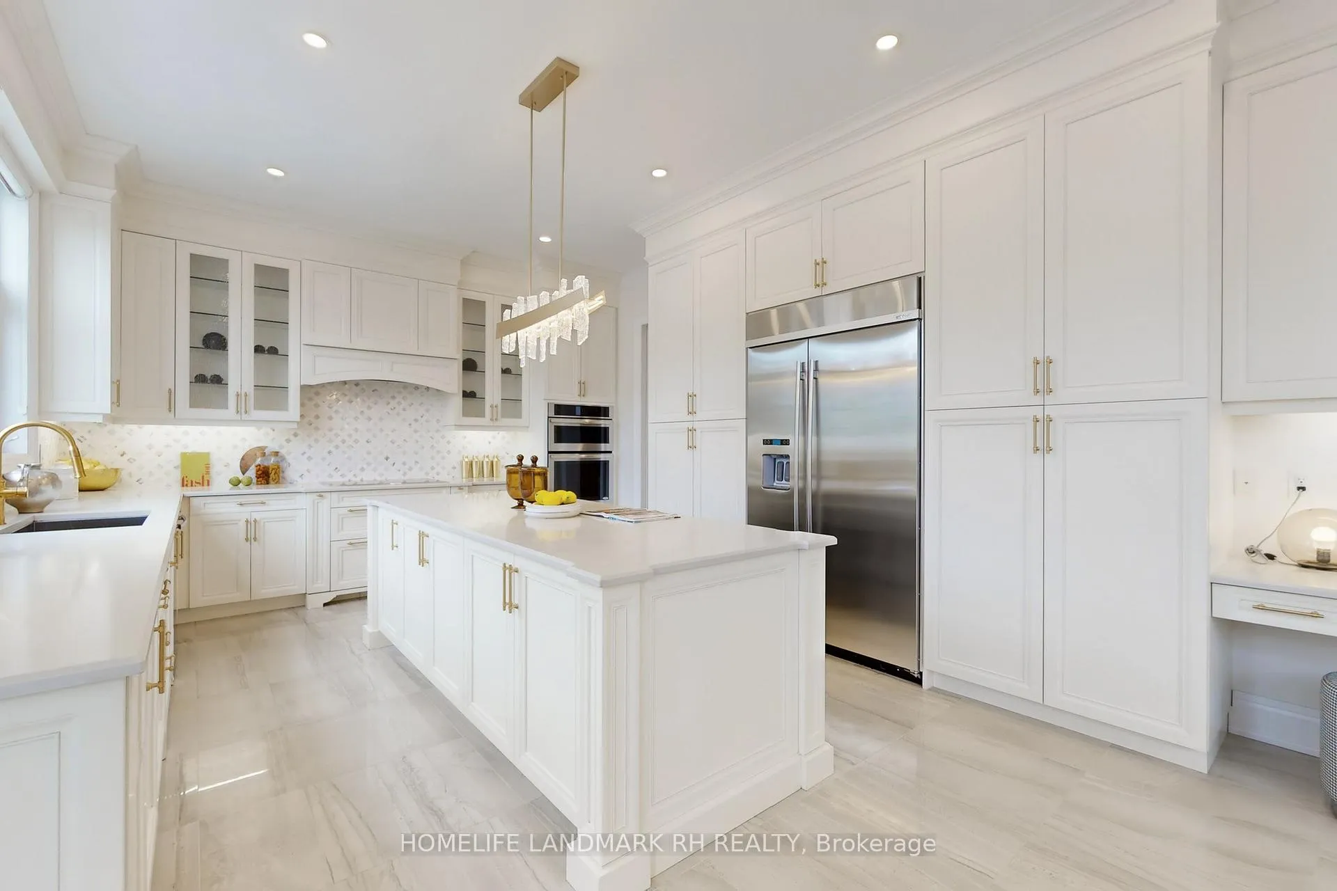 Photo 11 of 38 Kaia Court, Vaughan, Patterson — HOMEH