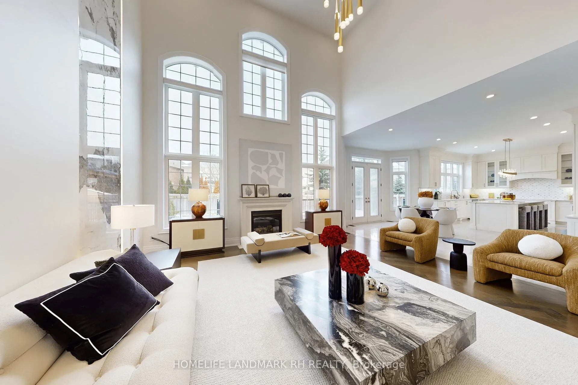 Photo 16 of 38 Kaia Court, Vaughan, Patterson — HOMEH