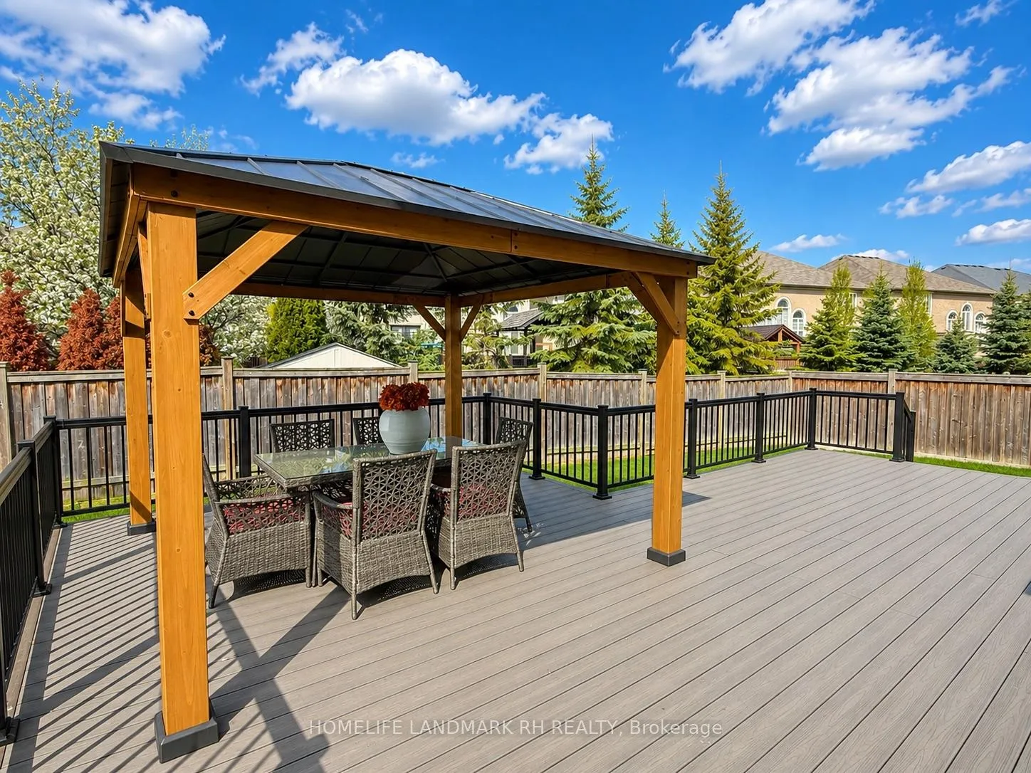 Photo 24 of 38 Kaia Court, Vaughan, Patterson — HOMEH