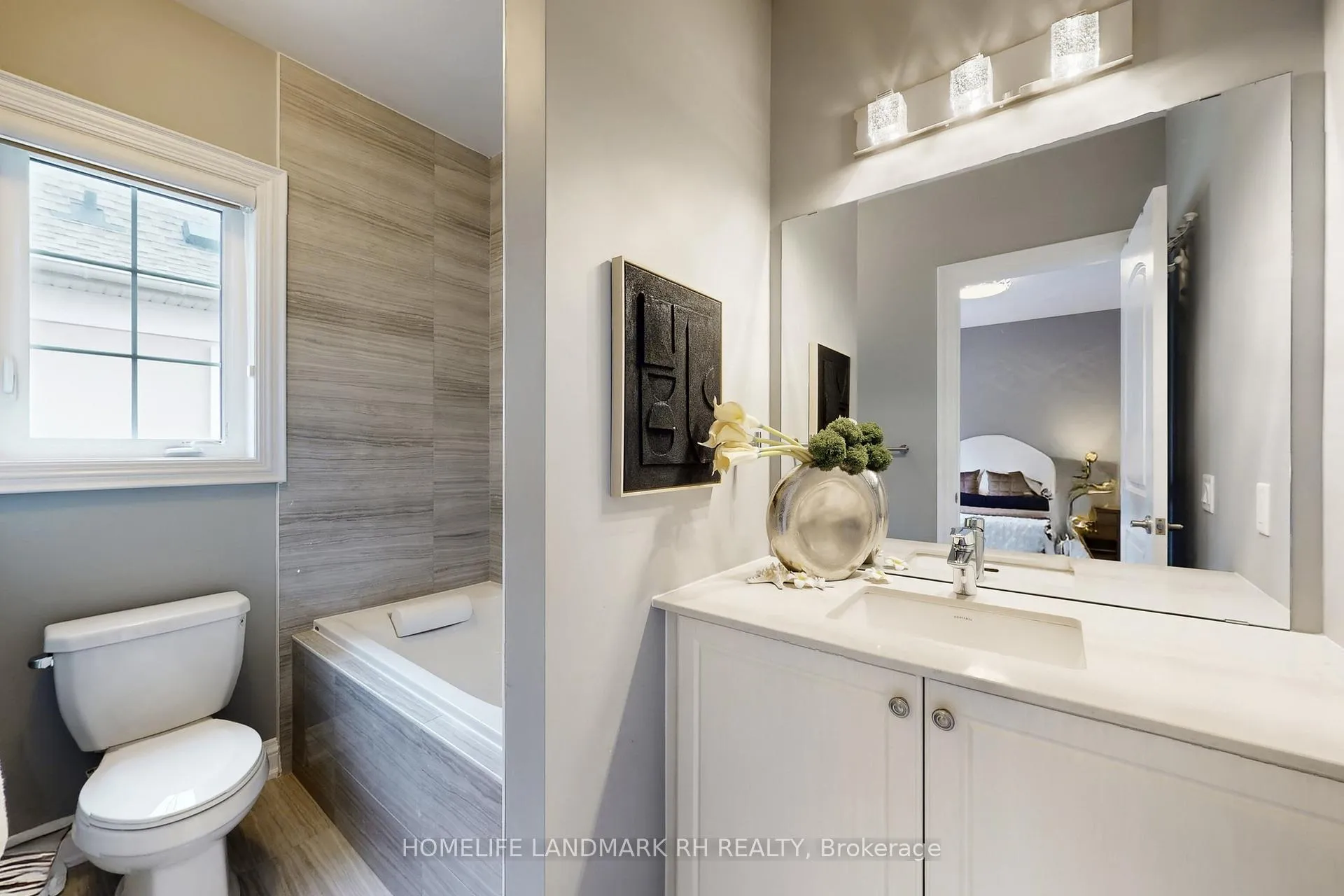 Photo 33 of 38 Kaia Court, Vaughan, Patterson — HOMEH