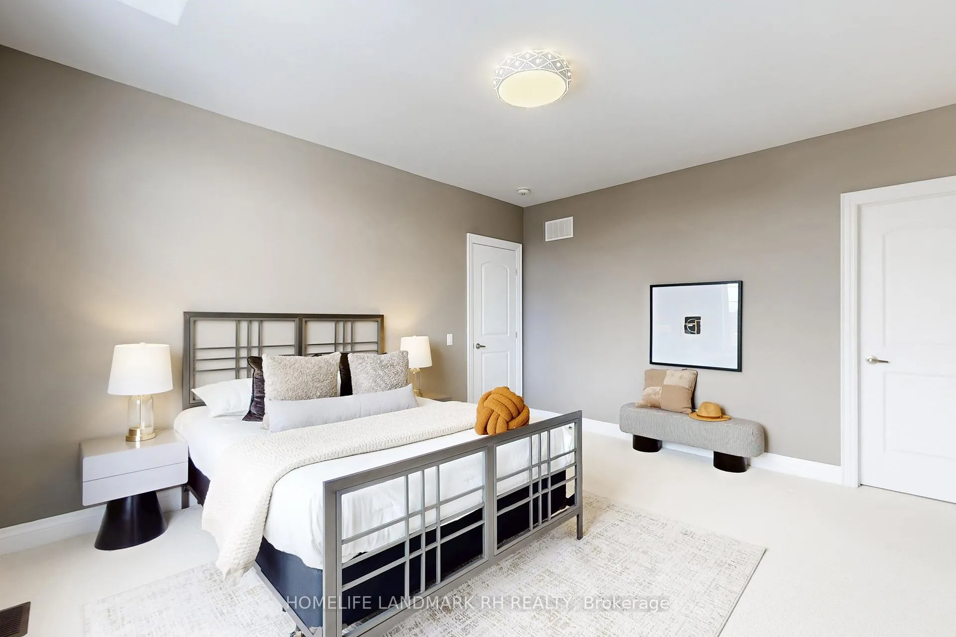 Photo 34 of 38 Kaia Court, Vaughan, Patterson — HOMEH