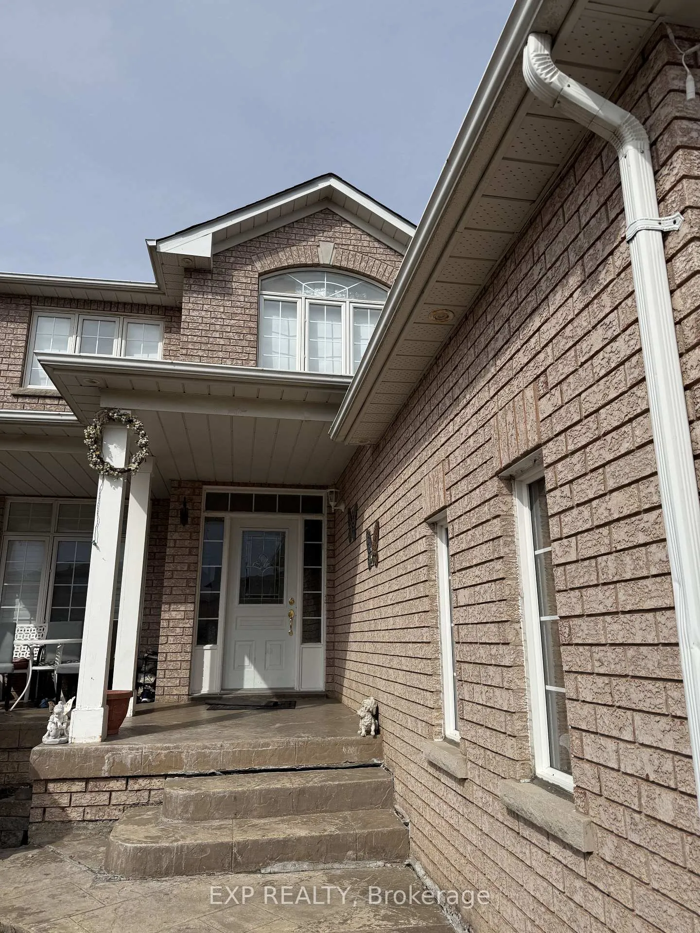 Photo 2 of Unit Upper, 82 Castlehill Road, Brampton, Northwood Park — HOMEH
