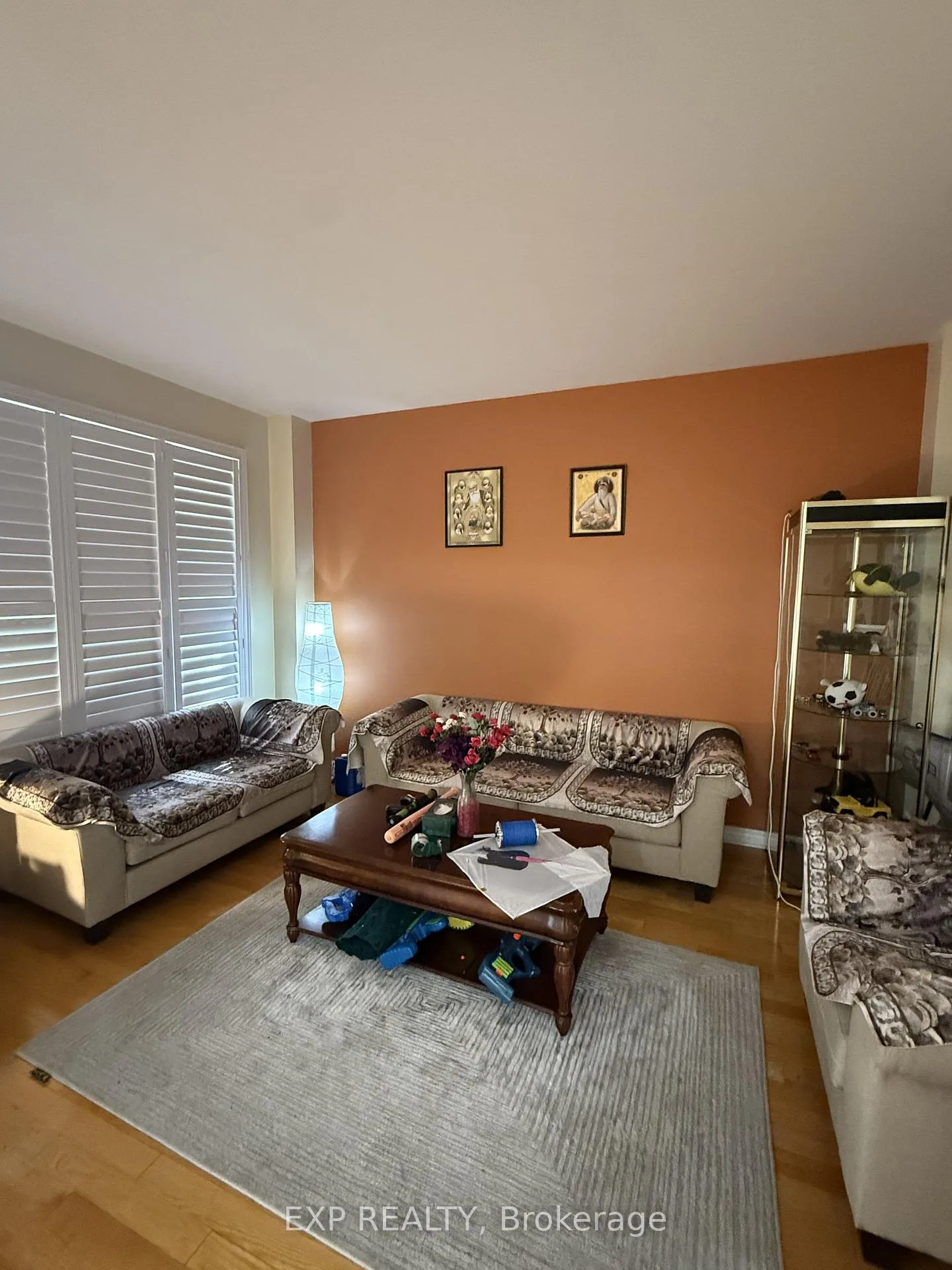 Photo 3 of Unit Upper, 82 Castlehill Road, Brampton, Northwood Park — HOMEH