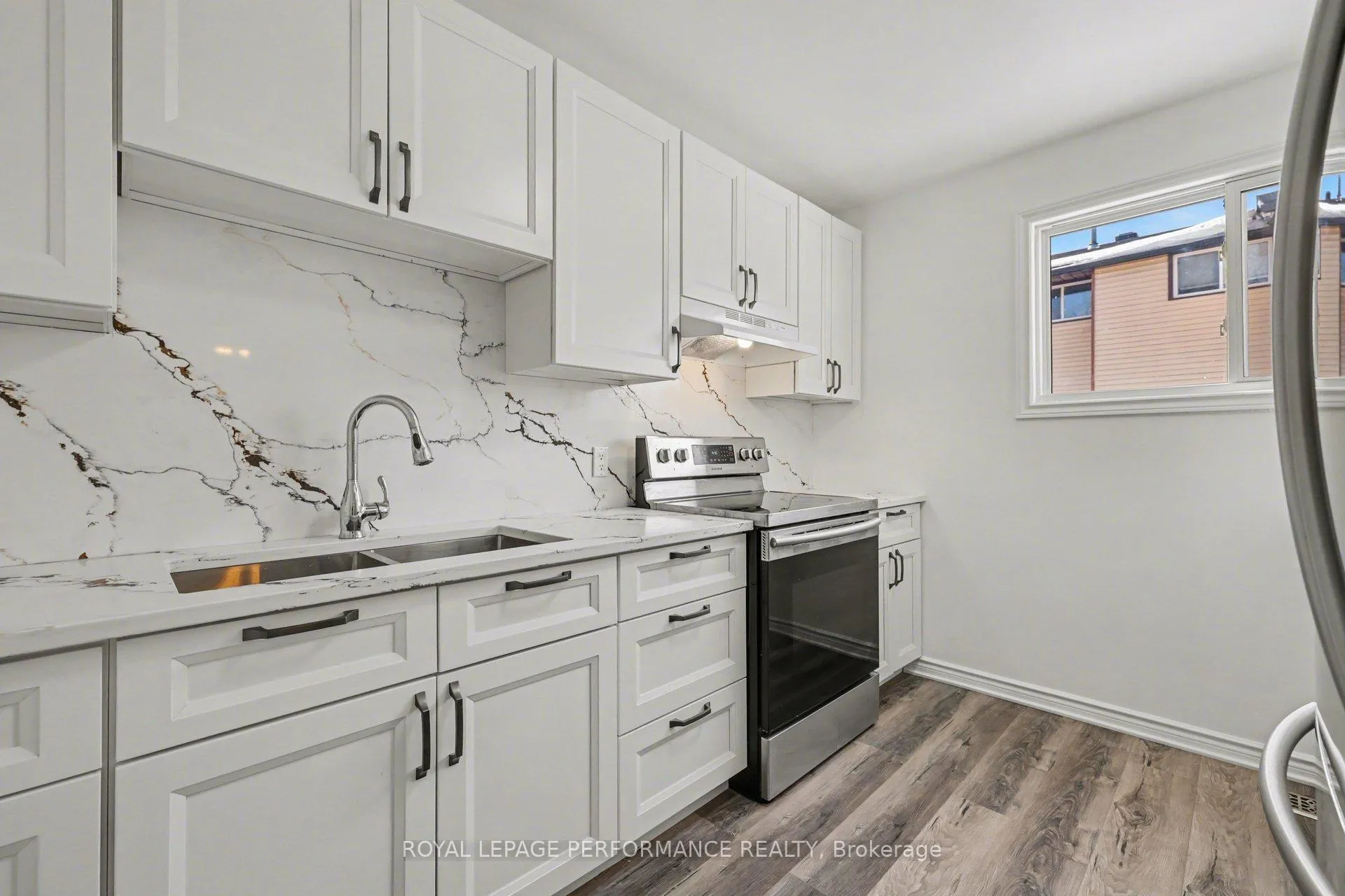Photo 18 of 1584 Feather Lane, Ottawa, Sawmill Creek/Timbermill — HOMEH