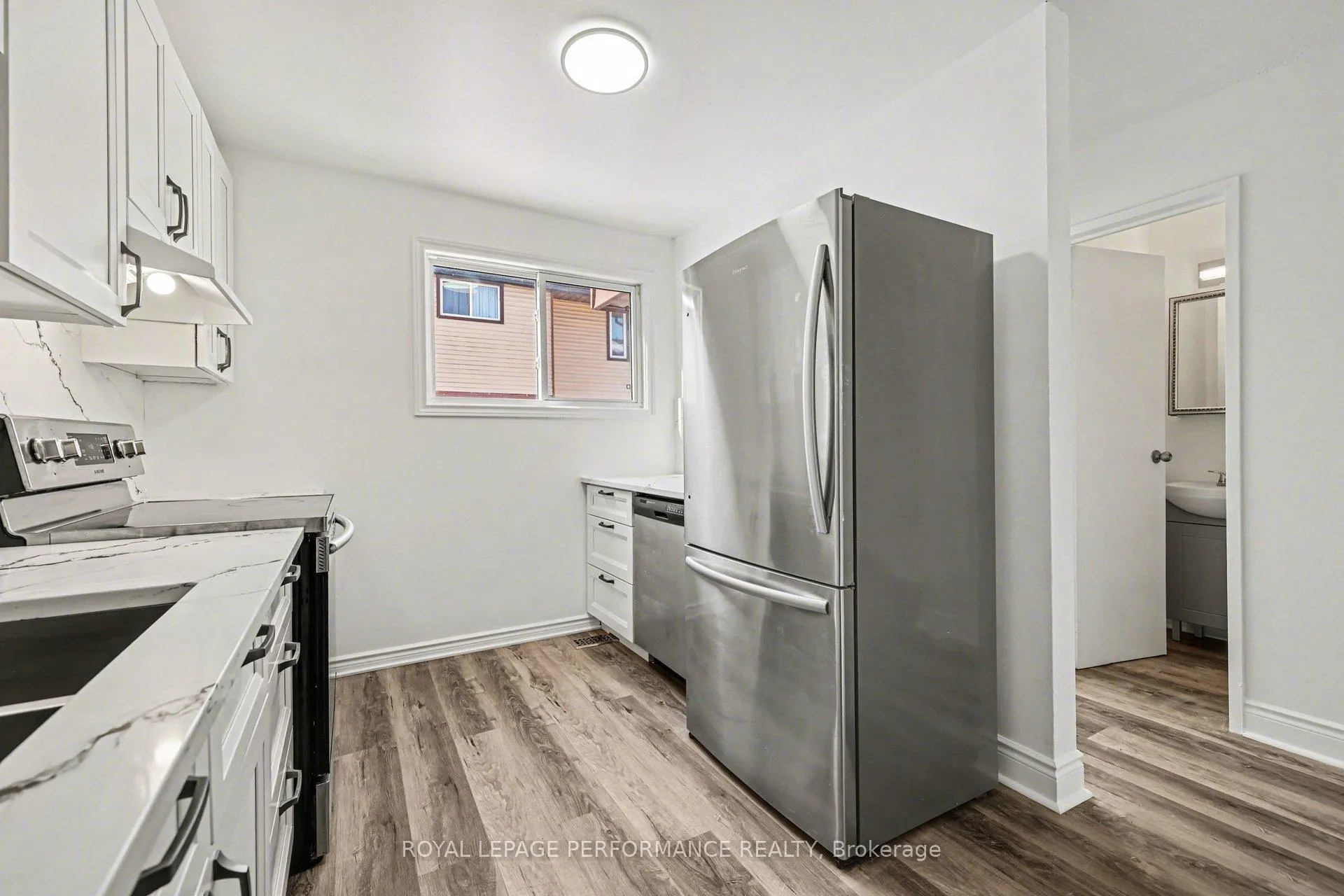 Photo 19 of 1584 Feather Lane, Ottawa, Sawmill Creek/Timbermill — HOMEH
