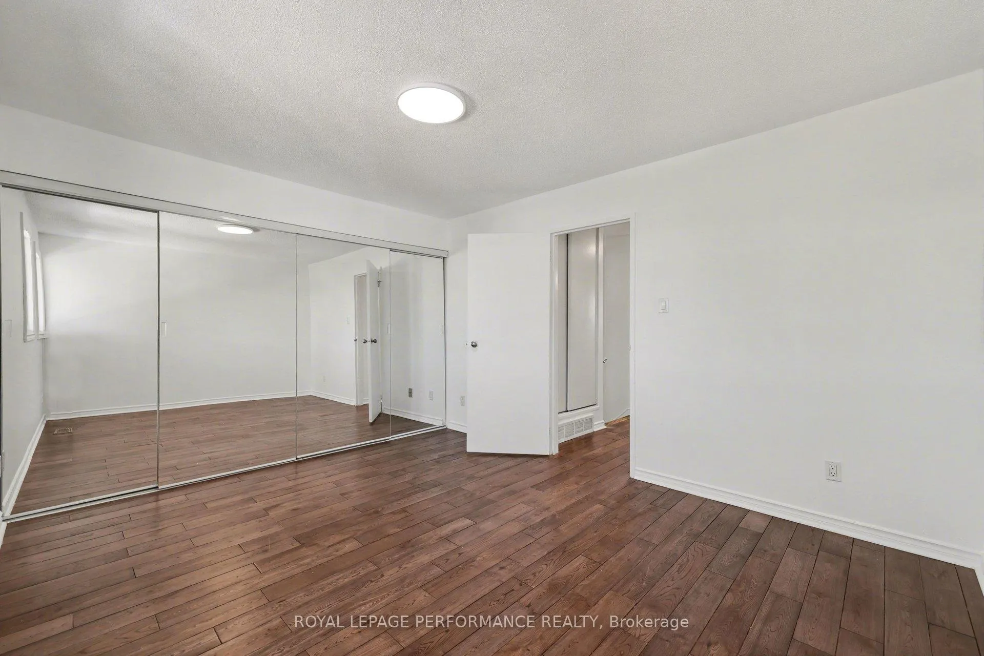 Photo 27 of 1584 Feather Lane, Ottawa, Sawmill Creek/Timbermill — HOMEH