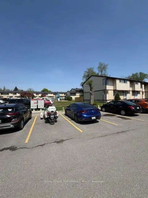 Photo 42 of 1584 Feather Lane, Ottawa, Sawmill Creek/Timbermill — HOMEH
