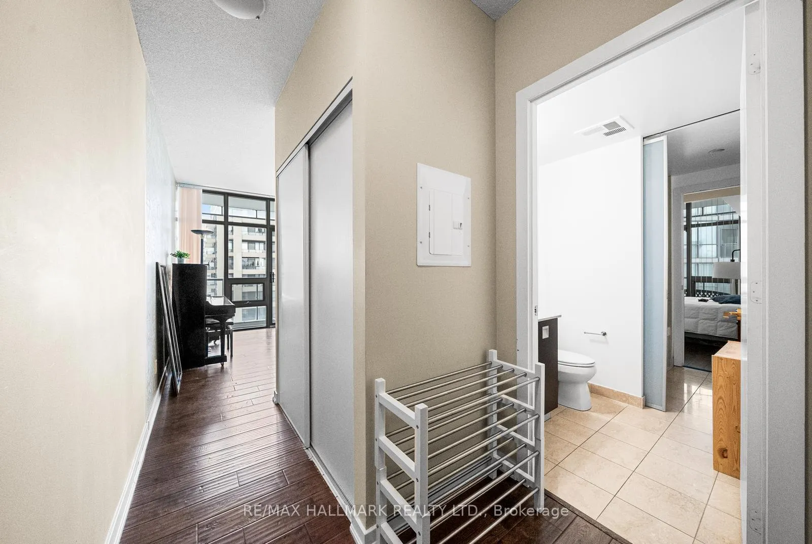 Photo 21 of Unit 2908, 33 Charles Street E, Toronto, Church-Yonge Corridor — HOMEH