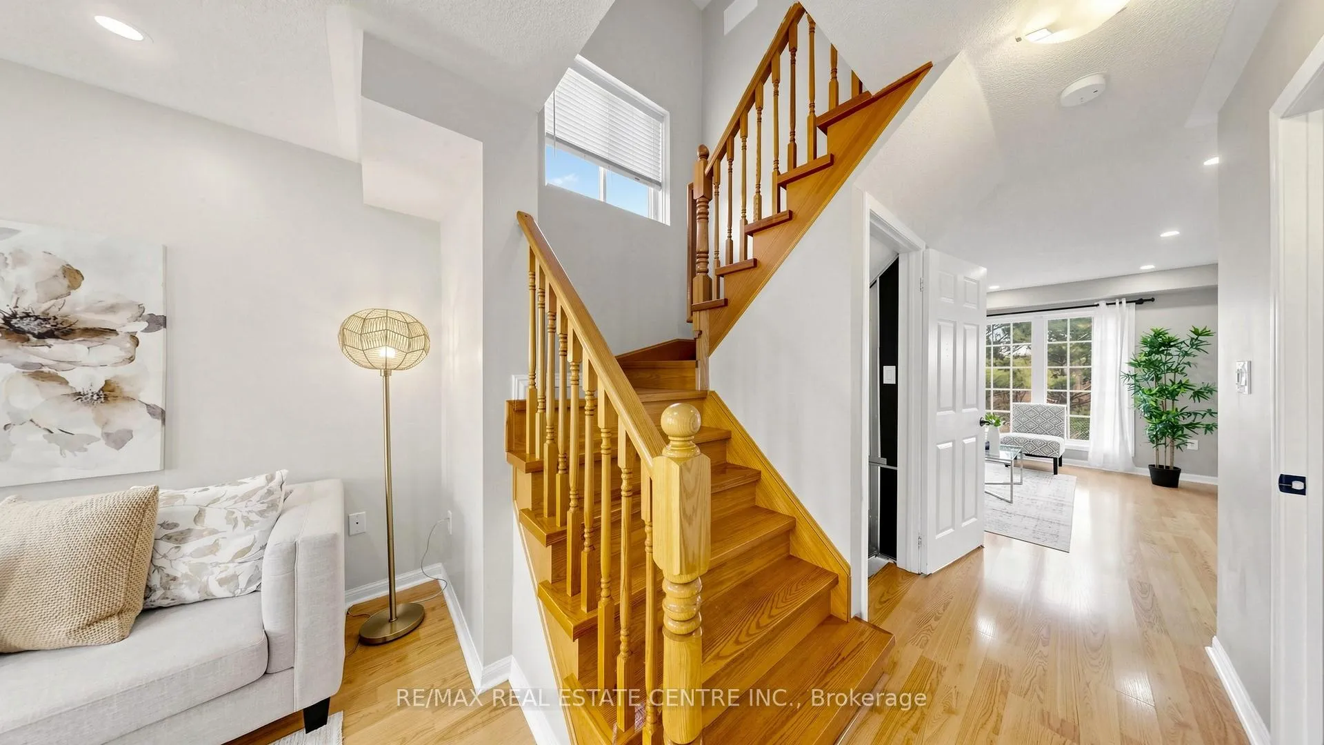 Photo 16 of 80 Sweetwood Circle, Brampton, Fletcher's Meadow — HOMEH
