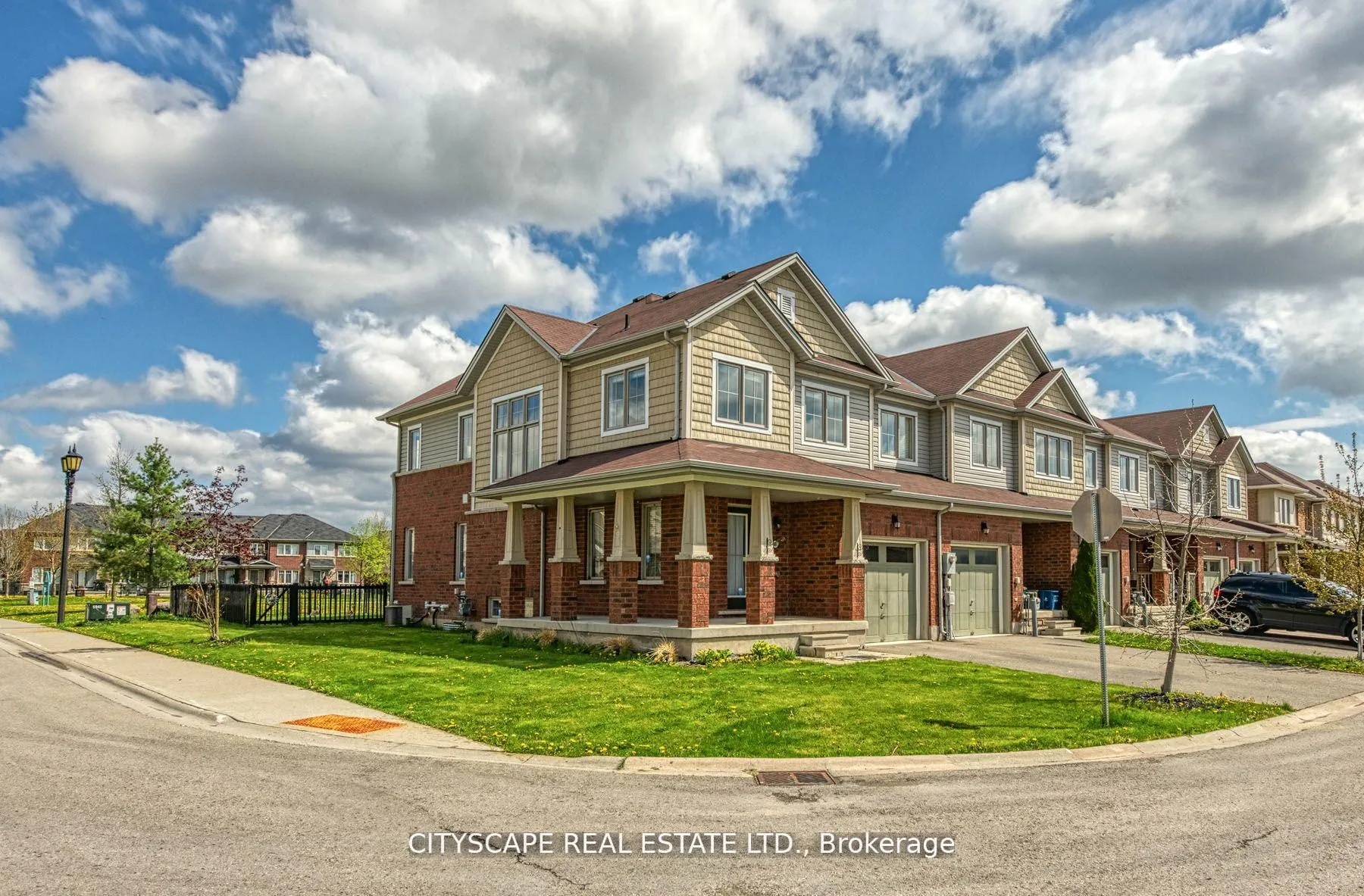 Photo 1 of 8485 Primrose Lane, Niagara Falls, Brown — HOMEH