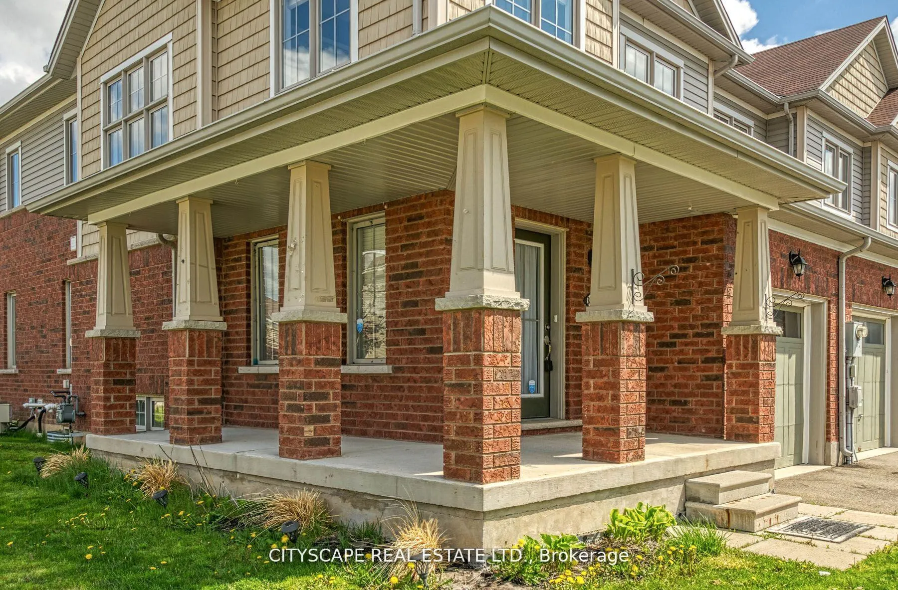 Photo 6 of 8485 Primrose Lane, Niagara Falls, Brown — HOMEH