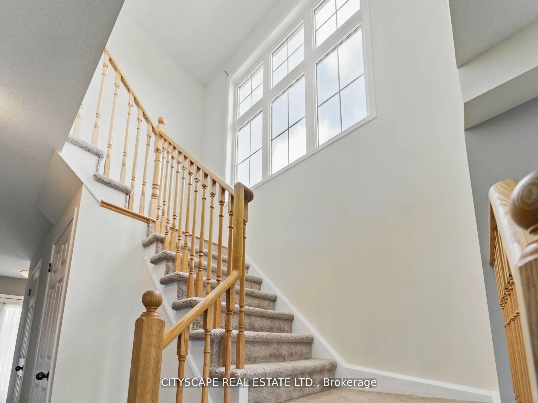 Photo 22 of 8485 Primrose Lane, Niagara Falls, Brown — HOMEH