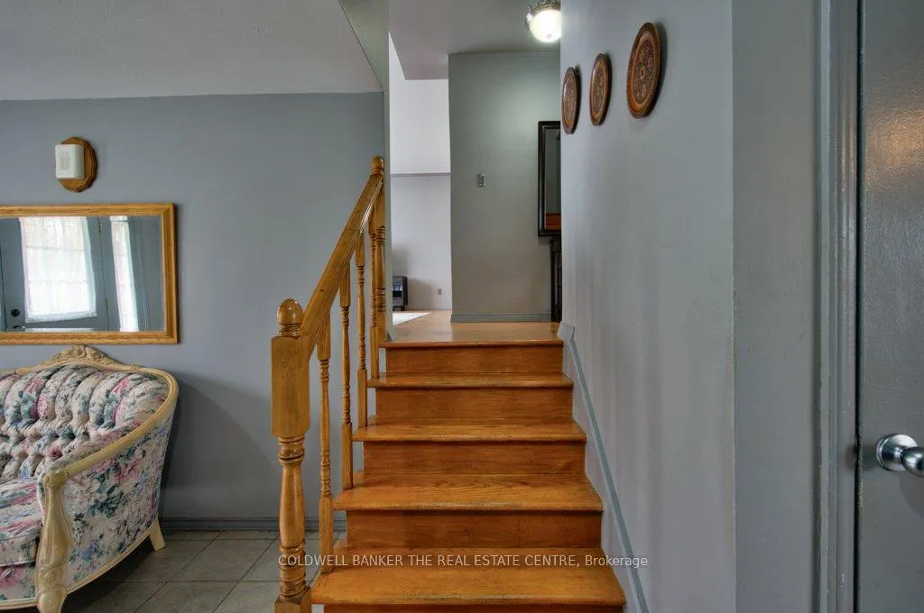 Photo 9 of 34 Westwood Crescent, Kitchener — HOMEH