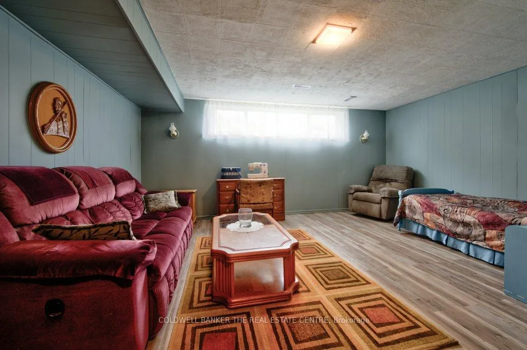Photo 29 of 34 Westwood Crescent, Kitchener — HOMEH