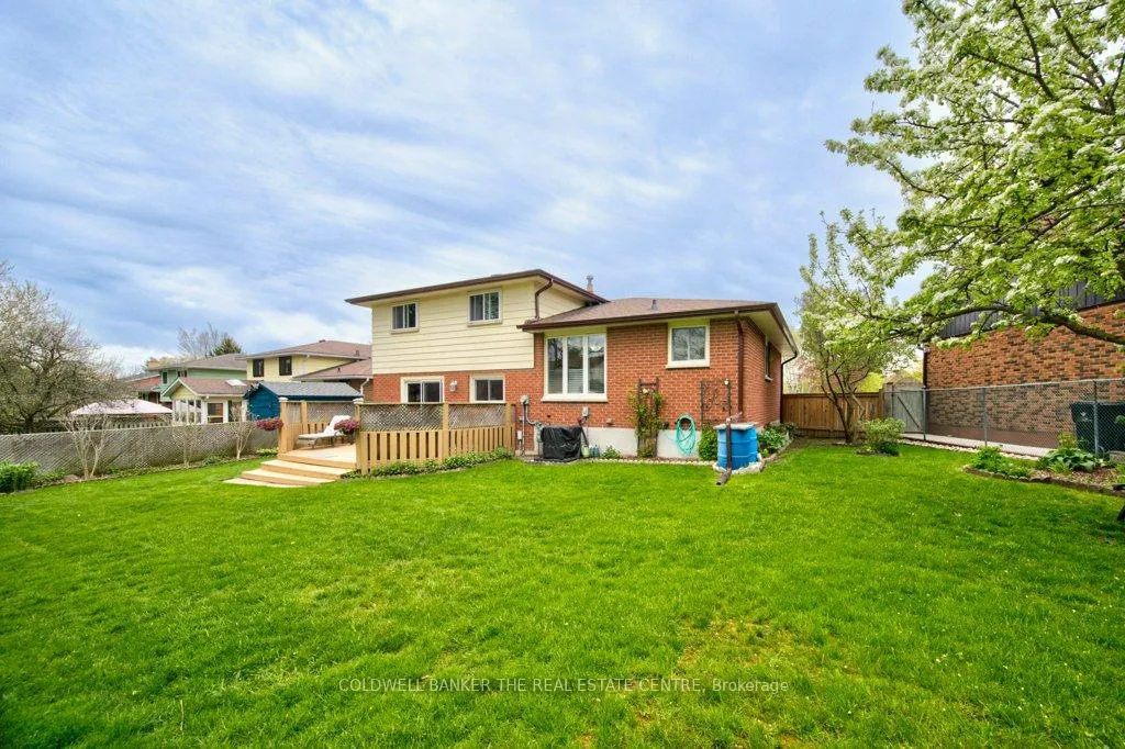 Photo 38 of 34 Westwood Crescent, Kitchener — HOMEH