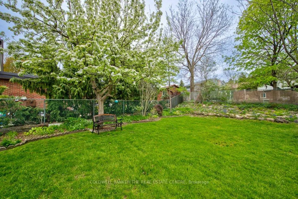 Photo 40 of 34 Westwood Crescent, Kitchener — HOMEH